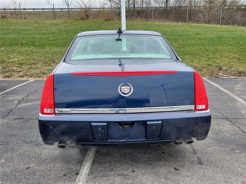 Used 2009 Cadillac DTS w/ Trunk Convenience Package image 7