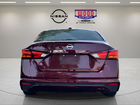 Certified 2025 Nissan Altima 2.5 SV FWD image 3