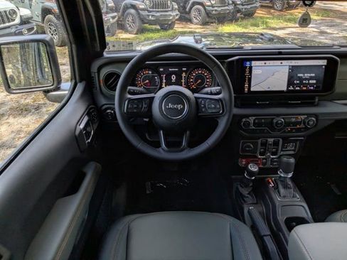New 2026 Jeep Gladiator Mojave AWD/4WD image 15