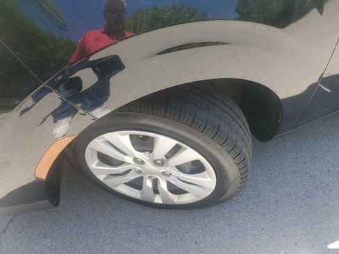 Used 2021 Kia Soul LX image 14