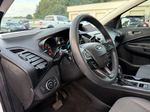 Used 2017 Ford Escape S FWD image 17