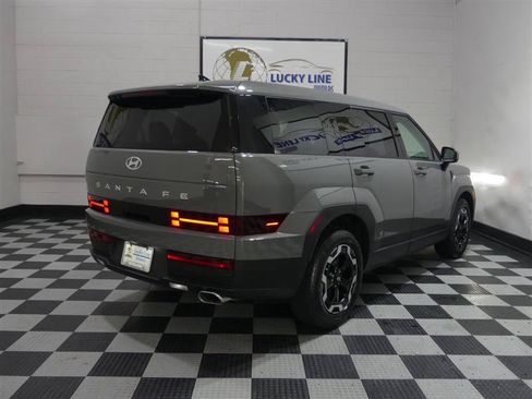 Used 2024 Hyundai Santa Fe SE FWD image 10