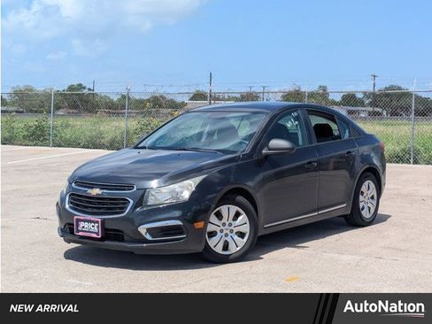Used 2016 Chevrolet Cruze LS FWD image 1