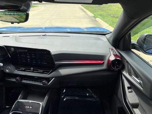 Used 2025 Chevrolet Equinox RS w/ Safety and Technology Package AWD/4WD image 44