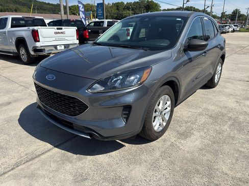 Used 2022 Ford Escape SE FWD image 18