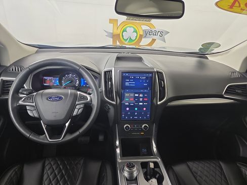 Used 2024 Ford Edge Titanium image 13