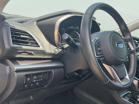 Used 2023 Subaru Crosstrek 2.5i Limited w/ Moonroof Package AWD/4WD image 12