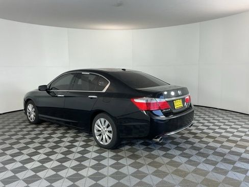 Used 2013 Honda Accord Touring image 7