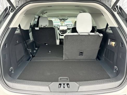 New 2026 Ford Explorer Platinum w/ LUX Leather Package AWD/4WD image 24