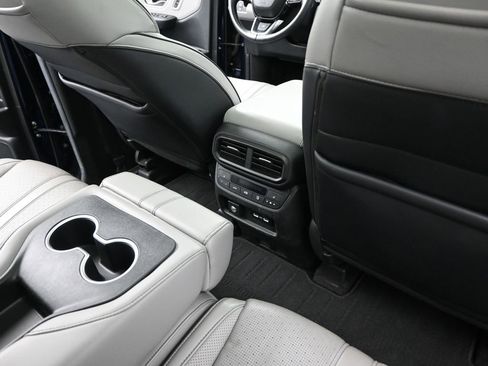 Certified 2023 Honda Pilot Elite image 19