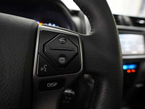 Used 2016 Toyota 4Runner Limited AWD/4WD image 18