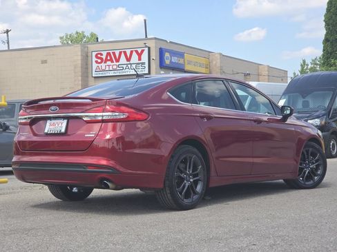 Used 2018 Ford Fusion SE w/ Equipment Group 201A FWD image 14