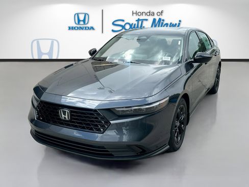 New 2025 Honda Accord SE image 3
