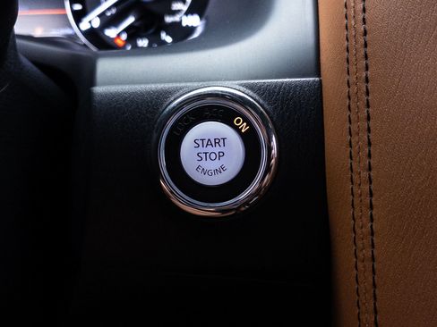 Used 2023 INFINITI QX80 Sensory w/ Cargo Package AWD/4WD image 31