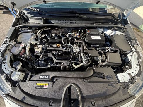 Used 2023 Toyota Corolla LE image 32