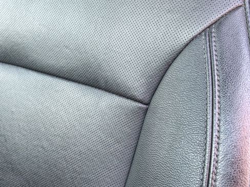 Used 2020 Chevrolet Silverado 1500 LTZ w/ LTZ Premium Package AWD/4WD image 23