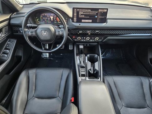 Used 2023 Honda Accord Sport image 12
