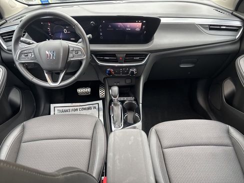 Used 2024 Buick Encore GX Preferred AWD/4WD image 17
