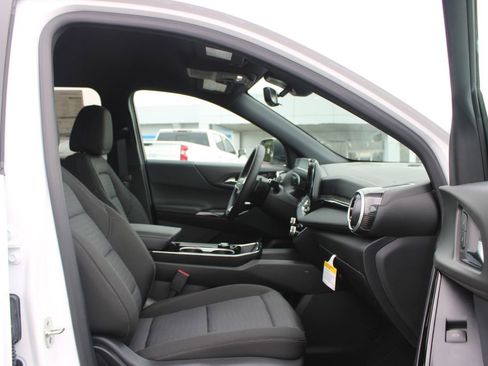 New 2026 Chevrolet Equinox LT w/ Safety and Technology Package FWD image 26
