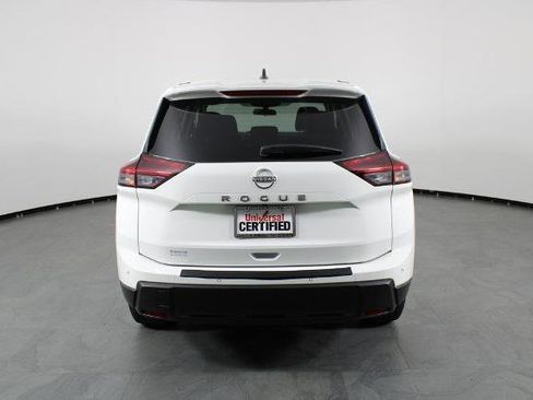 Certified 2024 Nissan Rogue S image 8