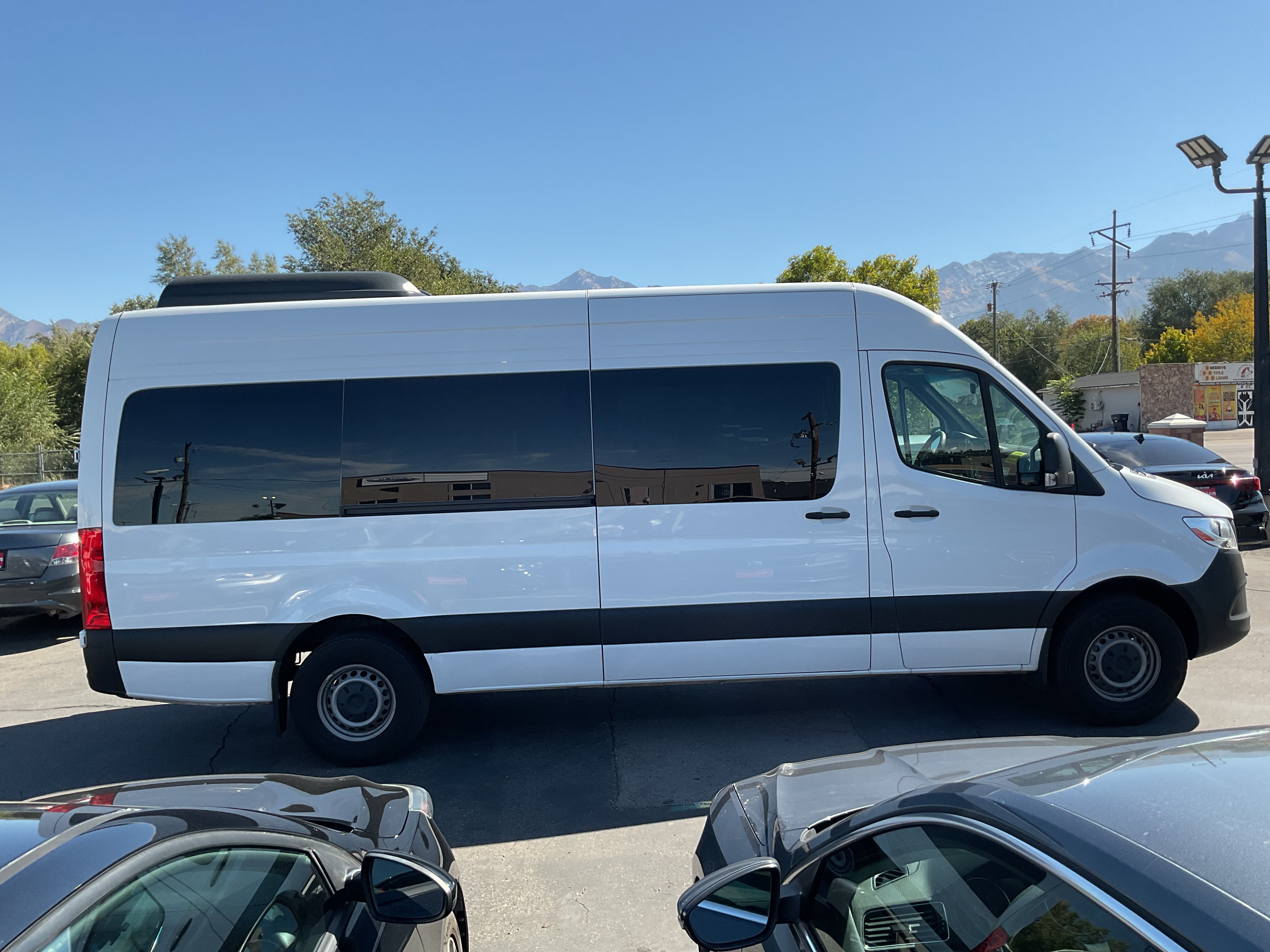 Used 2025 Mercedes-Benz Sprinter 2500 image 4