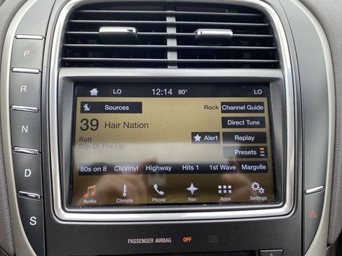 Used 2016 Lincoln MKX Reserve w/ Climate Package AWD/4WD image 31
