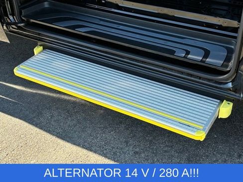 Used 2024 Mercedes-Benz Sprinter 3500 image 19