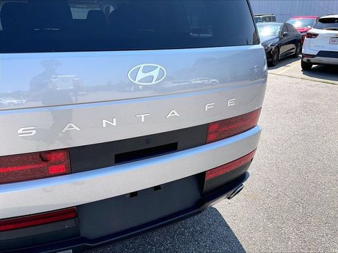 Used 2025 Hyundai Santa Fe SEL AWD/4WD image 29