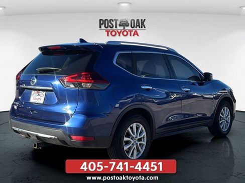 Used 2018 Nissan Rogue SV FWD image 5