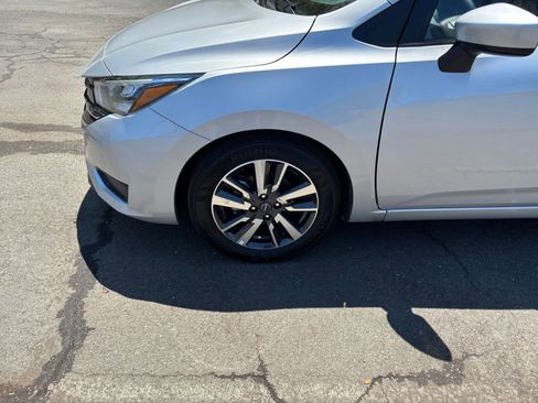 Used 2025 Nissan Versa SV FWD image 28