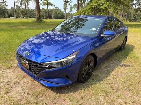 Used 2021 Hyundai Elantra SEL FWD image 1