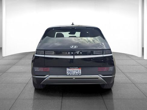 Certified 2024 Hyundai Ioniq 5 SEL RWD image 5