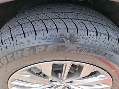 Used 2025 Cadillac XT4 Premium Luxury image 23