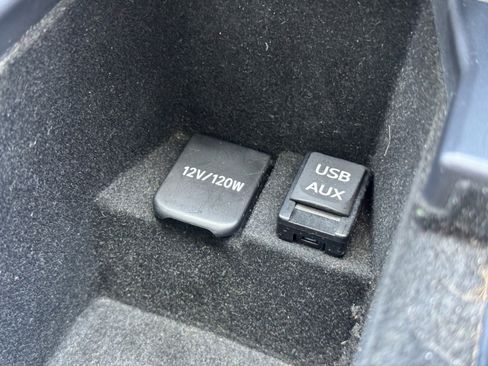 Used 2010 Lexus IS 350C RWD image 31