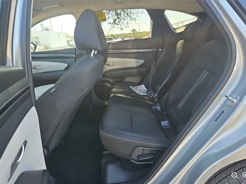 Used 2024 Hyundai Tucson SEL FWD image 9