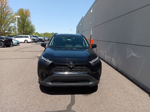 Certified 2025 Toyota RAV4 LE AWD/4WD image 4