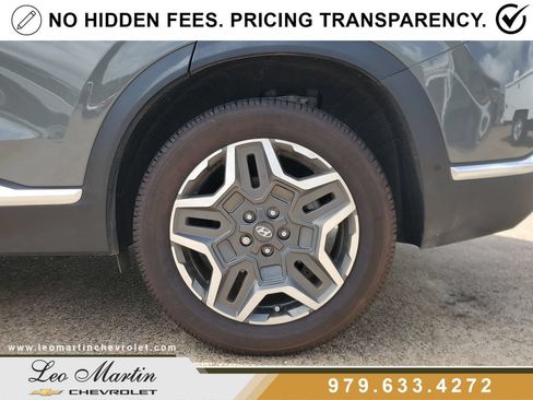 Used 2023 Hyundai Santa Fe Limited FWD image 9