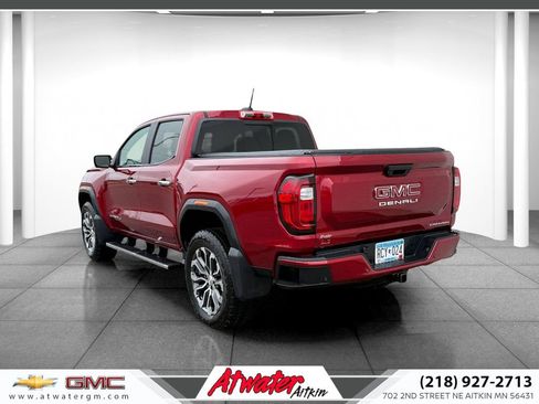 Used 2024 GMC Canyon Denali image 3