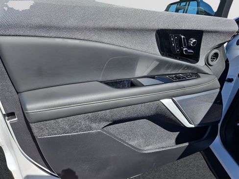 New 2025 Cadillac Optiq Sport 1 w/ LPO, ONYX Package image 16