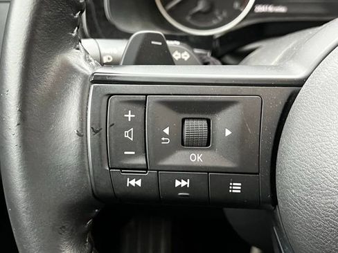 Used 2025 Nissan Pathfinder SV w/ SV Premium Package image 22