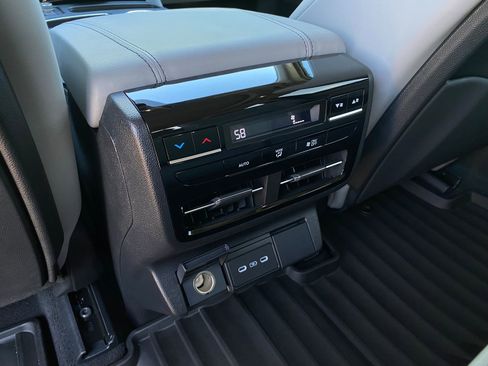 Used 2026 Acura MDX w/ Technology Package FWD image 28