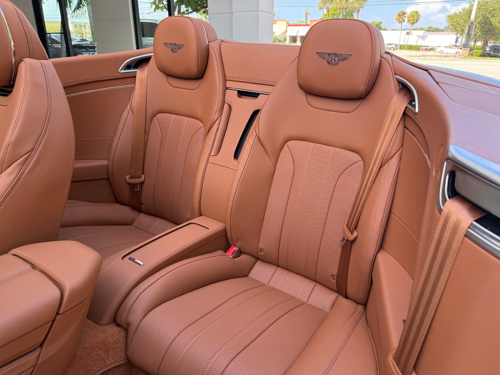 Used 2024 Bentley Continental GT V8 AWD/4WD image 34