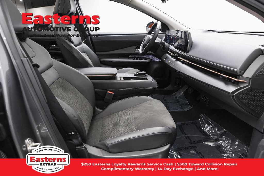 Used 2024 Nissan Ariya AWD image 28