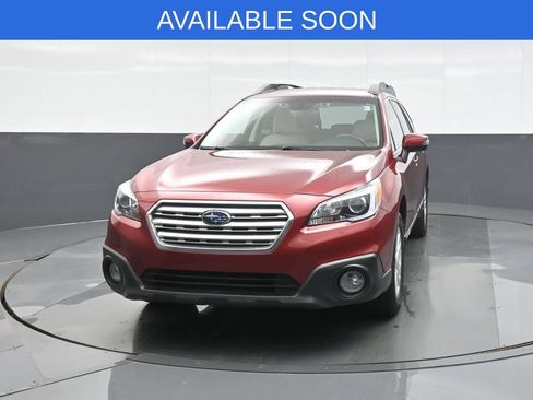 Used 2017 Subaru Outback 2.5i Premium AWD/4WD image 2
