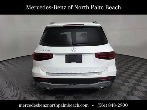 Certified 2025 Mercedes-Benz GLB 250 image 5