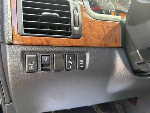 Used 2015 Nissan Armada Platinum AWD/4WD image 18