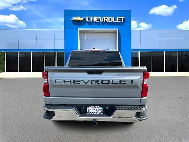 Used 2024 Chevrolet Silverado 1500 LT w/ LPO, Dark Essentials Package AWD/4WD image 4