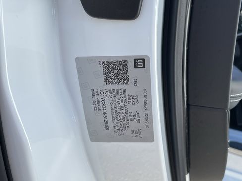 Used 2022 Chevrolet Corvette Stingray w/ Z51 Performance Package image 32