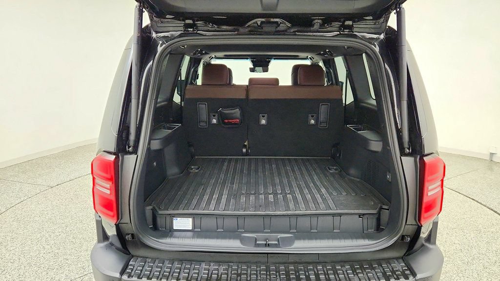 Used 2026 Toyota Land Cruiser w/ Premium Package AWD/4WD image 22