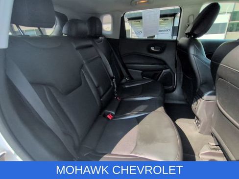 Used 2019 Jeep Compass Latitude AWD/4WD image 28